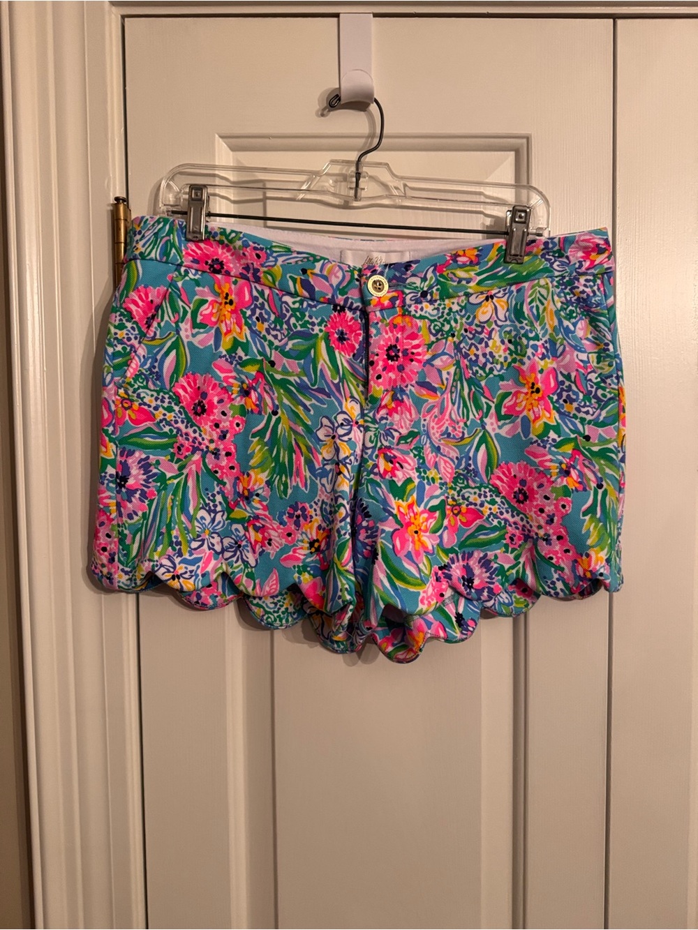 Lilly Pulitzer Buttercup Scallop Hem Shorts Floral Size 10